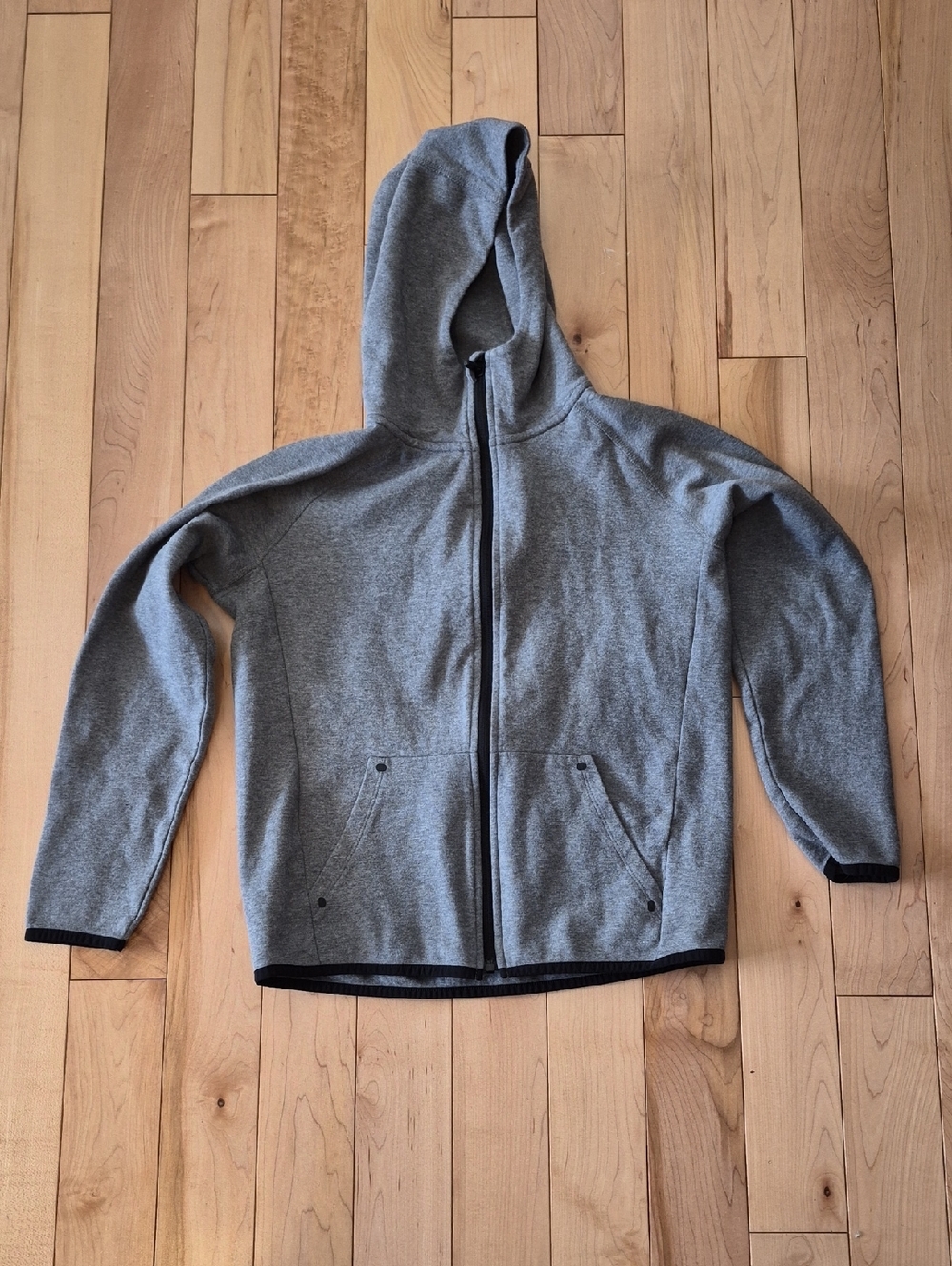 Boys Size 12 GAP Gray Full-Zip Hoodie